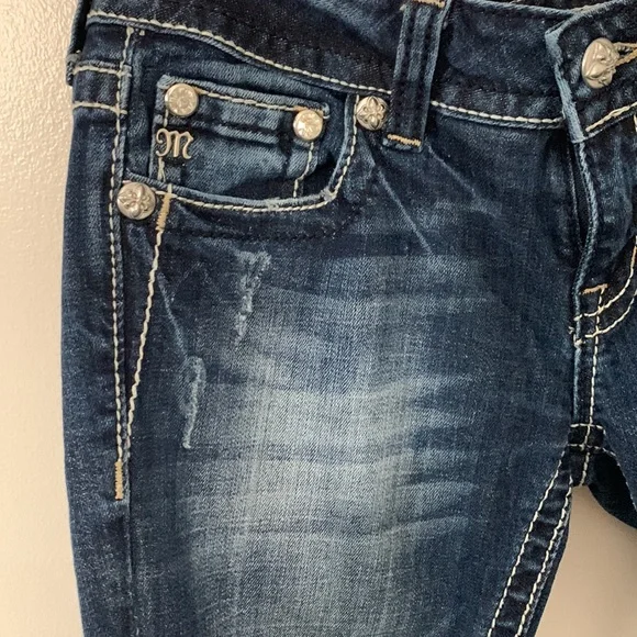 Miss Me Embroidered & Embellished Rhinestones Pockets Blue Denim Skinny-26 - Picture 7 of 14